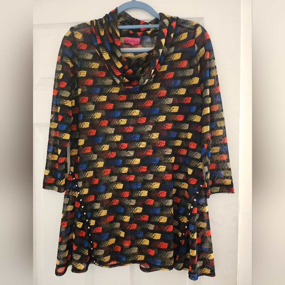 Max & Rina Red/Blue/yellow /Black 3/4 Sleeve Top Size‎ L